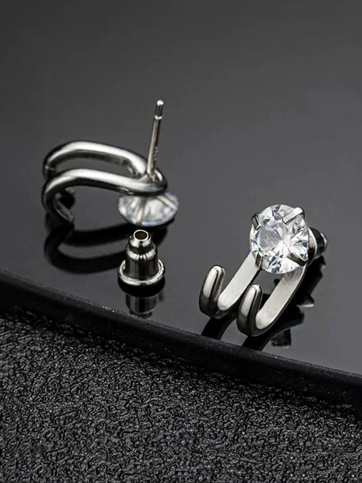 2 round zircon two claw front and rear men's fashionable stainless steel earrings Zircon Stud Earrings Fashion Jewelry Earrings