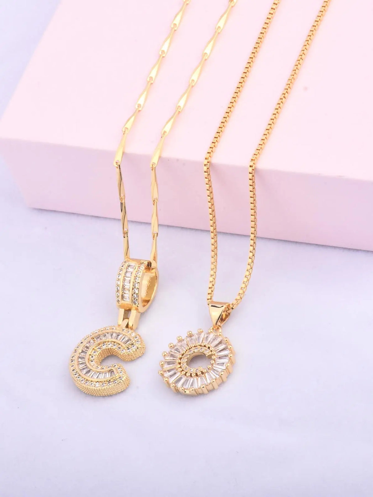 Initials Necklace with Box, 26 Letters Pendant Necklace, Alphabet Letter Necklace for Women & Girls, Fashion Jewelry for Party, Daily Decor, Trendy All-match & Exquisite Jewelry for Birthday Gift, Personalized Initial Necklace, Fashionable Accessory