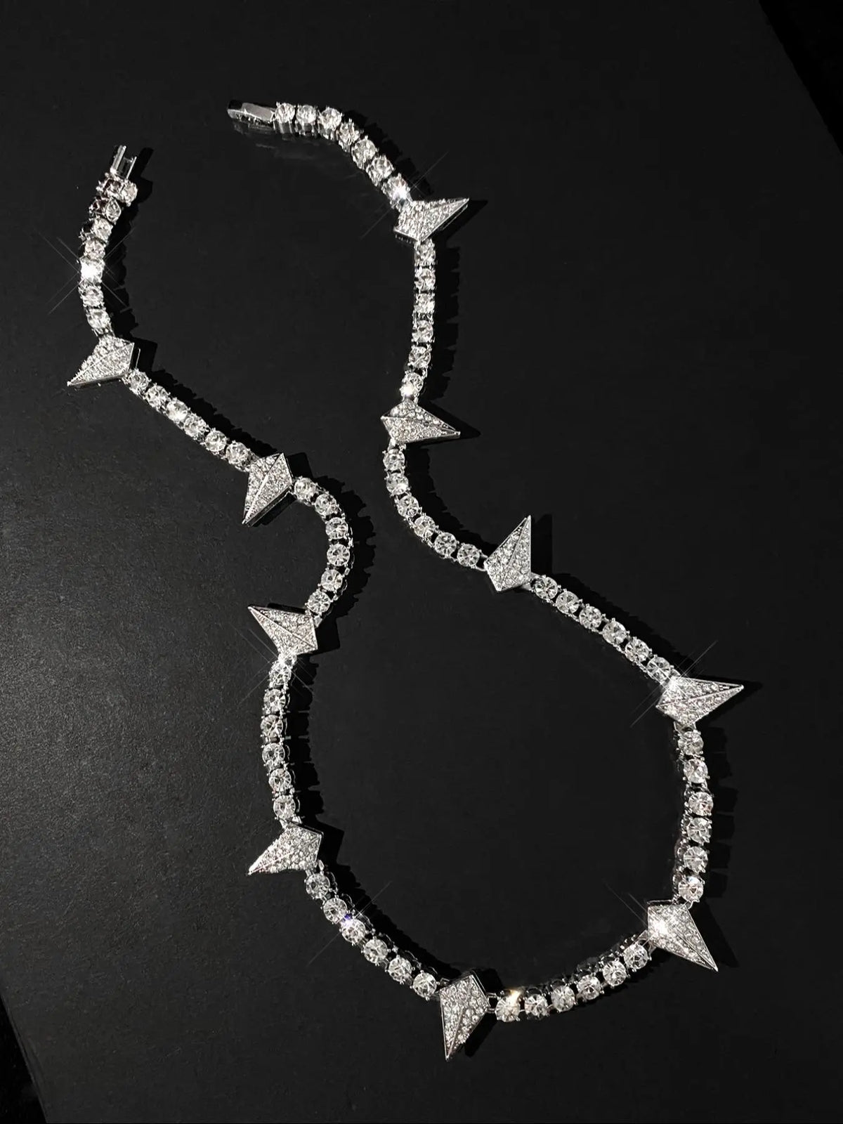 1PC Cool rock Rhinestone Luminous Spiked Black Panther tennis necklace Bling Chain High End Necklace for men and women for party accessories Goddess Necklace Jewelry Necklace Exquisite Jewelry Gift Fashion Accessory Necklace