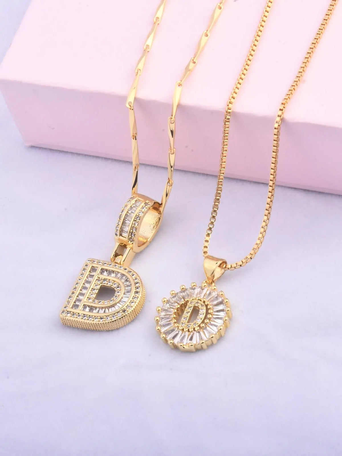 Initials Necklace with Box, 26 Letters Pendant Necklace, Alphabet Letter Necklace for Women & Girls, Fashion Jewelry for Party, Daily Decor, Trendy All-match & Exquisite Jewelry for Birthday Gift, Personalized Initial Necklace, Fashionable Accessory
