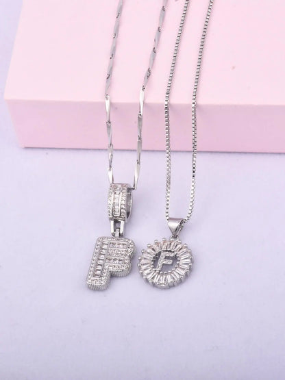 Initials Necklace with Box, 26 Letters Pendant Necklace, Alphabet Letter Necklace for Women & Girls, Fashion Jewelry for Party, Daily Decor, Trendy All-match & Exquisite Jewelry for Birthday Gift, Personalized Initial Necklace, Fashionable Accessory