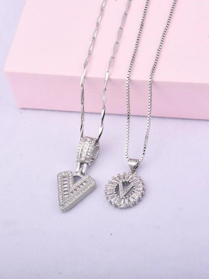 Initials Necklace with Box, 26 Letters Pendant Necklace, Alphabet Letter Necklace for Women & Girls, Fashion Jewelry for Party, Daily Decor, Trendy All-match & Exquisite Jewelry for Birthday Gift, Personalized Initial Necklace, Fashionable Accessory