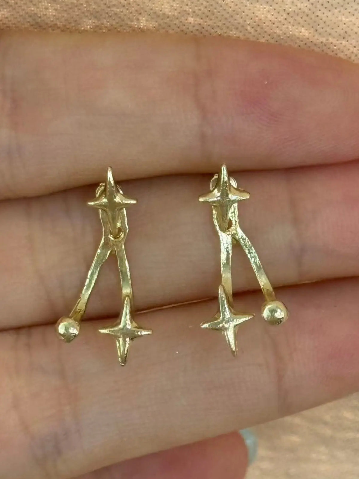 2pcs Korean Silvery Star Water Drop Ear Buckle Earrings, Stud Earrings, Earring Pack, Alloy Material with Ear Needles, Fade-Resistant, Hypoallergenic, Earring Stacking Set, Ins Earrings for Christmas, Valentine's