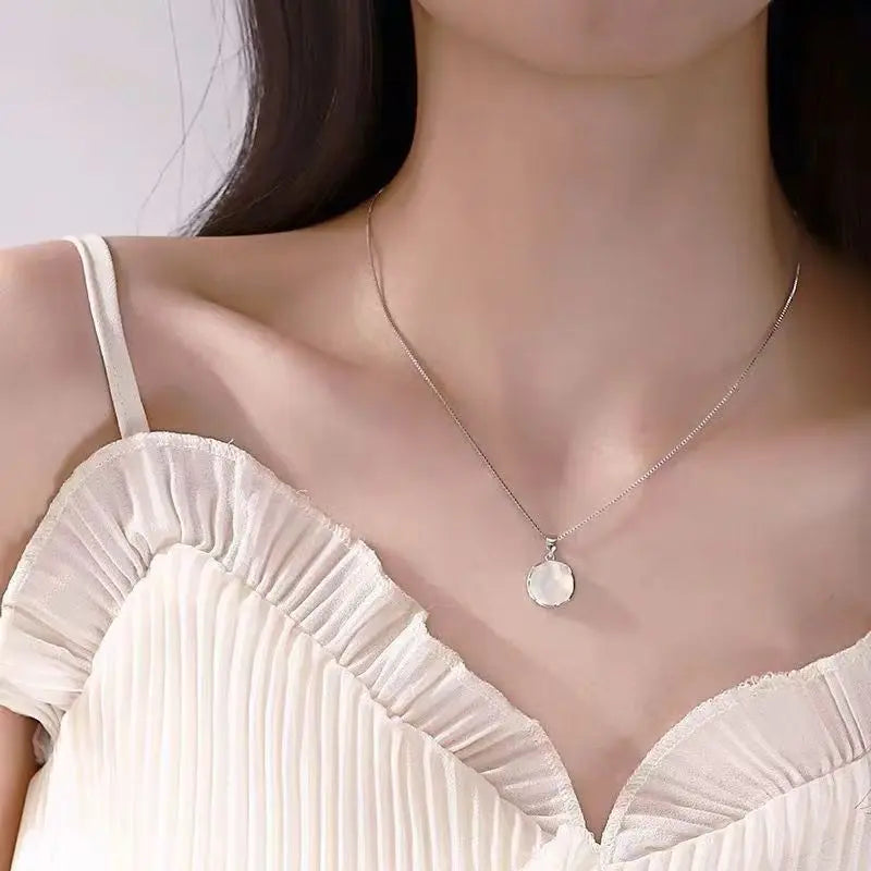 Women's 5-Piece Layered Sweet Summer Moonstone Necklace Set - Minimalist Luxury Dainty Choker, Collarbone Chain, Unique Elegant Jewelry, Versatile Fashion Accessory for Daily Outfits, Special Occasions, Necklaces For Women