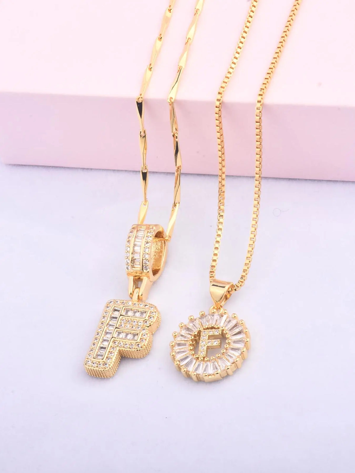 Initials Necklace with Box, 26 Letters Pendant Necklace, Alphabet Letter Necklace for Women & Girls, Fashion Jewelry for Party, Daily Decor, Trendy All-match & Exquisite Jewelry for Birthday Gift, Personalized Initial Necklace, Fashionable Accessory