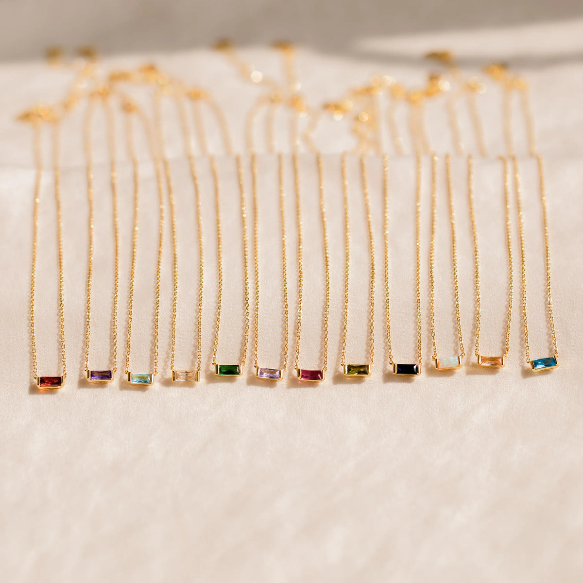 Dainty Diamond Necklace by Caitlyn Minimalist - Elegant Crystal Charm Necklace in Gold & Silver - Classic Solitaire Necklace - Minimalist Jewelry - Gift for Her