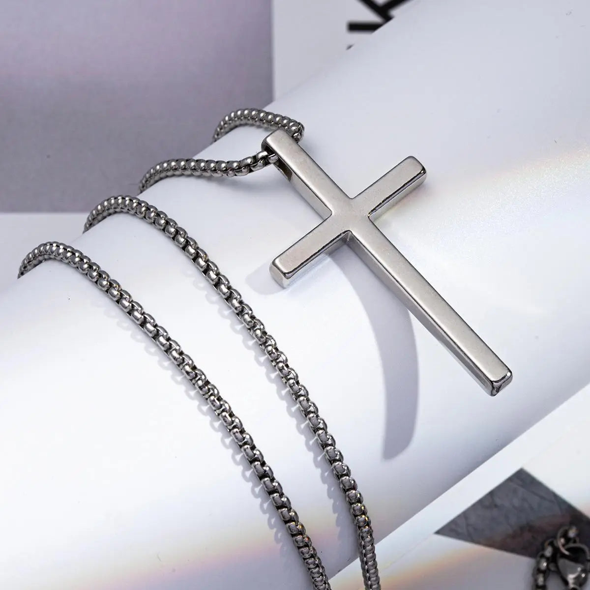 Women's Elegant Cross Theme Faith Pendant Necklace - Stacking Layered Pendant with Necklace, Fashion Costume Jewelry, Gift Idea for Gifting