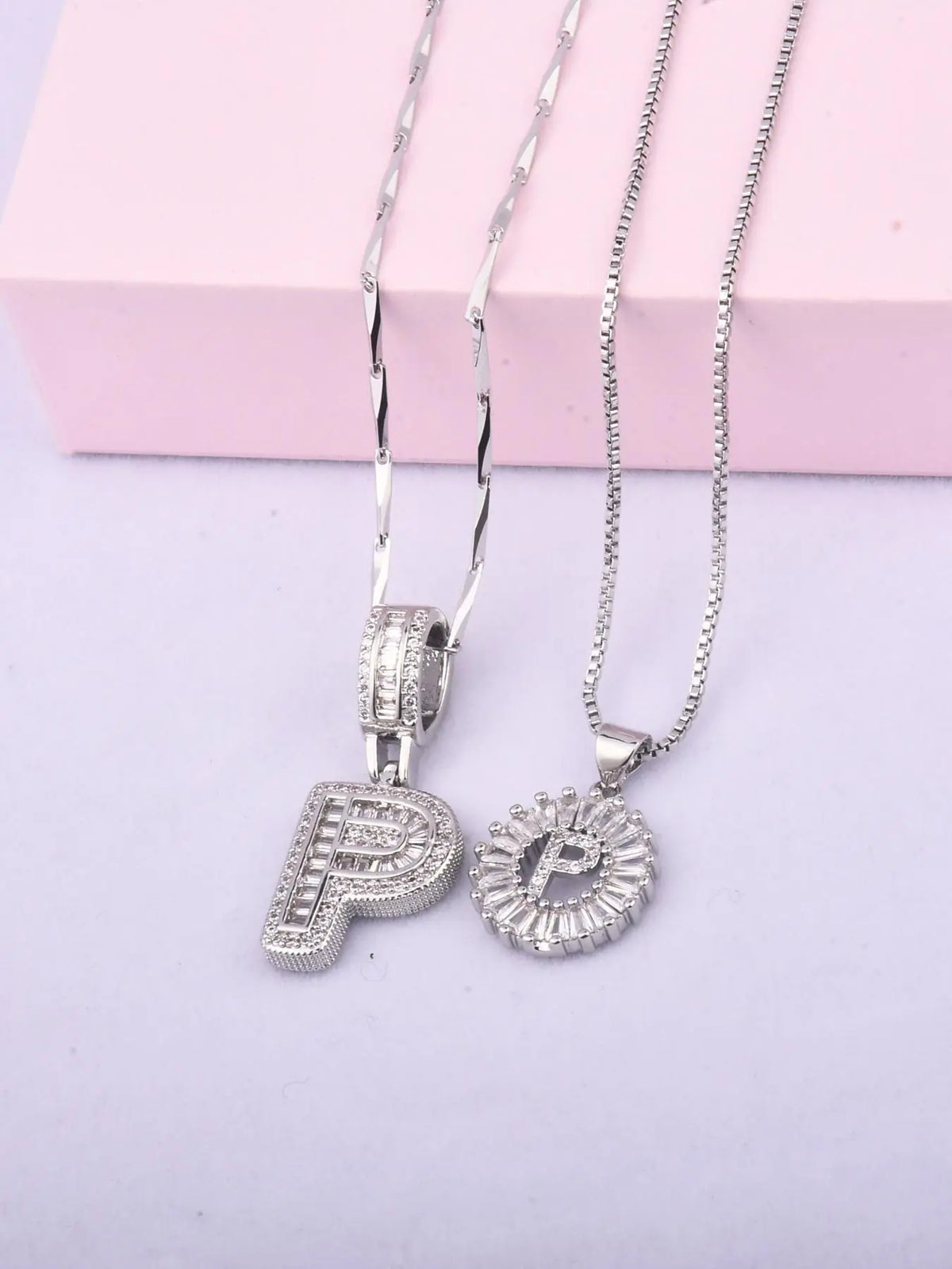 Initials Necklace with Box, 26 Letters Pendant Necklace, Alphabet Letter Necklace for Women & Girls, Fashion Jewelry for Party, Daily Decor, Trendy All-match & Exquisite Jewelry for Birthday Gift, Personalized Initial Necklace, Fashionable Accessory