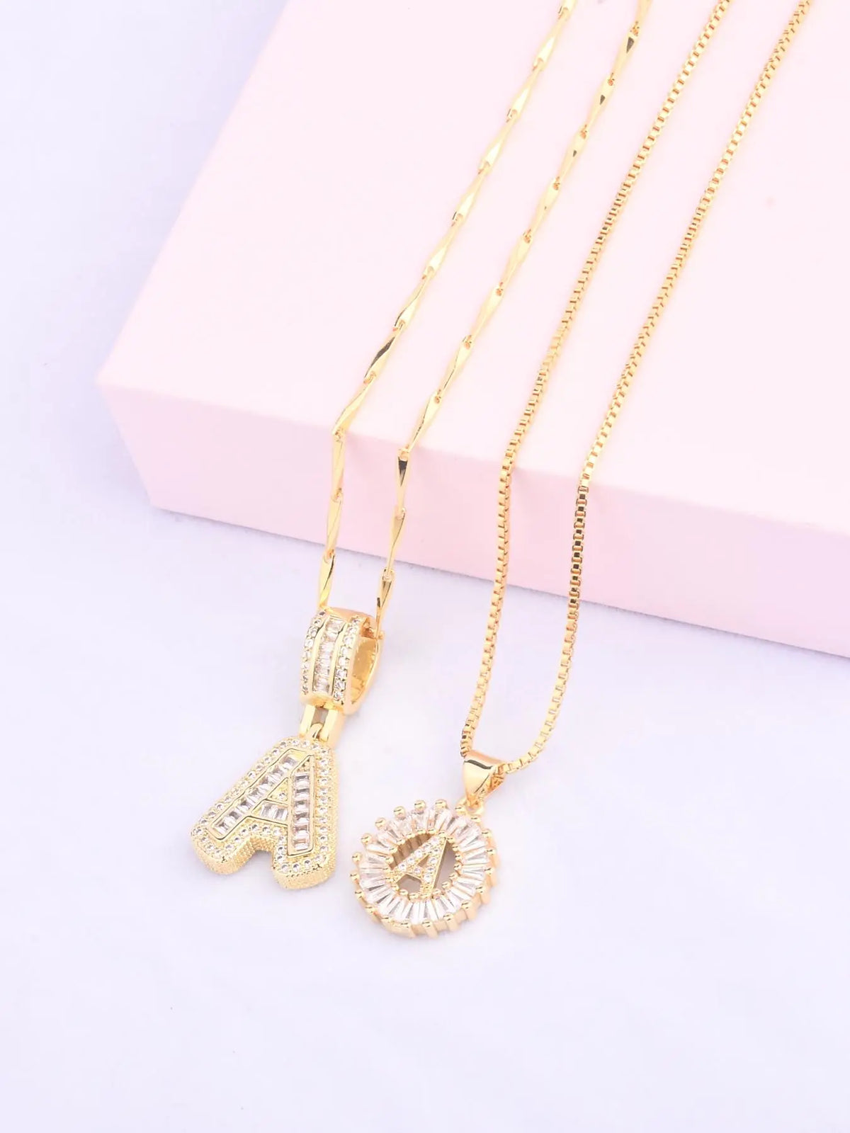 Initials Necklace with Box, 26 Letters Pendant Necklace, Alphabet Letter Necklace for Women & Girls, Fashion Jewelry for Party, Daily Decor, Trendy All-match & Exquisite Jewelry for Birthday Gift, Personalized Initial Necklace, Fashionable Accessory