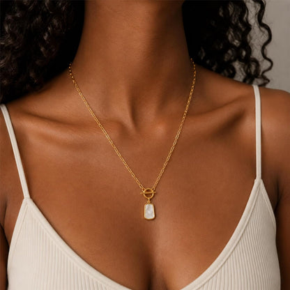 18K Gold Necklace for Women Trendy White Natural Shells Toggle Clasp