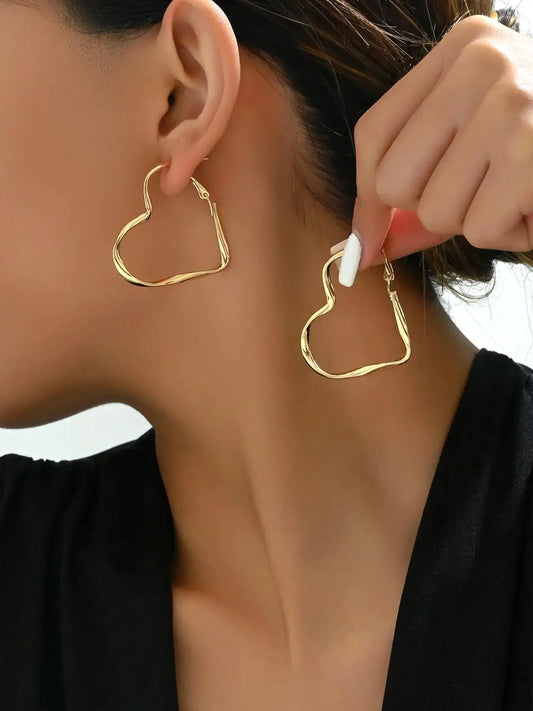 Fashionable Heart Shaped Hollow Out Design Hoop Earrings, Fashion Jewelry for Party, Daily Clothing Decor, Trendy All-match & Exquisite Jewelry for Birthday Gift, Fashionable Jewelry Accessories, Ear Hoops