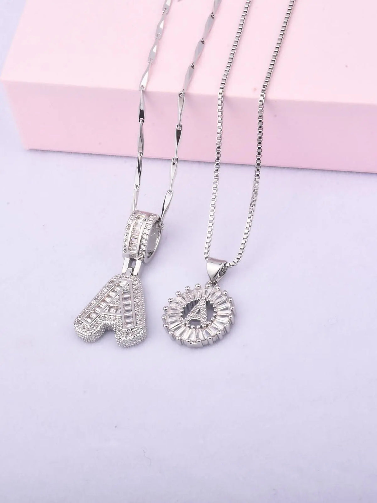 Initials Necklace with Box, 26 Letters Pendant Necklace, Alphabet Letter Necklace for Women & Girls, Fashion Jewelry for Party, Daily Decor, Trendy All-match & Exquisite Jewelry for Birthday Gift, Personalized Initial Necklace, Fashionable Accessory