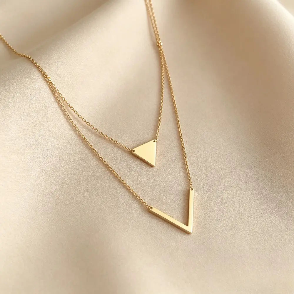 Women's Elegant Layered Chain Necklace, Triangle And Letter V Design Pendant, Chic Vintage All-match Fashion Jewelry, Suitable for Daily Styling And Birthday Gifting for Girlfriend
