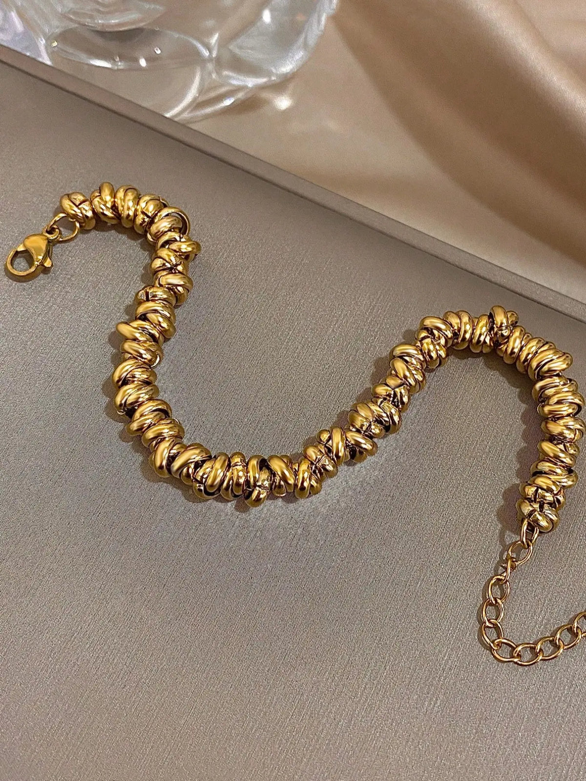 Vintage Adjustable Twisted-Chain Bracelet for Women and Girls, Ideal Gift for Various Occasions