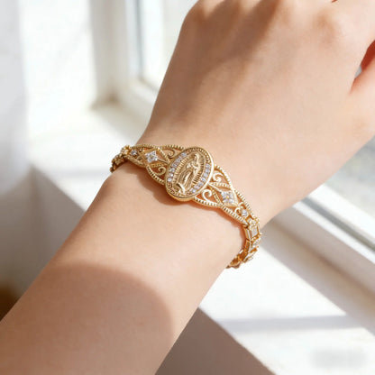 Women's 14 Karat Gold Plated Exquisite Everyday Wear Bracelet - Hypoallergenic for Comfortable Wear, Non Tarnish Stays Tarnishfree Jewelry, Trendy Gift for Her, Sohochic Costume Bangle