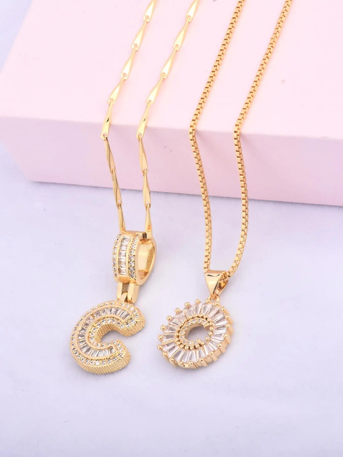 Initials Necklace with Box, 26 Letters Pendant Necklace, Alphabet Letter Necklace for Women & Girls, Fashion Jewelry for Party, Daily Decor, Trendy All-match & Exquisite Jewelry for Birthday Gift, Personalized Initial Necklace, Fashionable Accessory