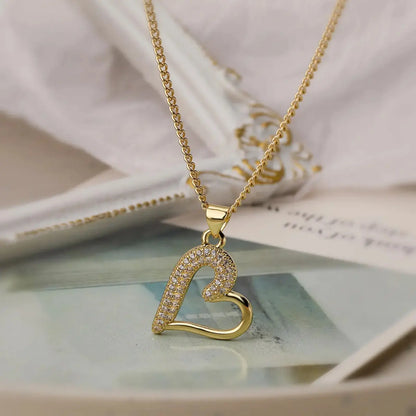 Women's 18K Gold Plated Heart Pendant Necklace, Shiny Zircon INS Minimalist Luxury Dainty Clavicle Chain, For Daily Casual Wear & Holiday Gifting, Sports & Outdoor Accessory, Soho-Chic