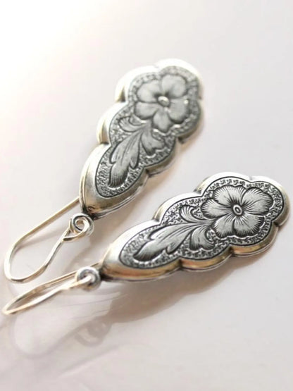 Victorian Style Earrings, Romantic Art Nouveau Women's Earrings, Gold Flower Dangle Earrings, Statement Earrings, Jewelry Gift for Mom, Fashion Dangle Earrings
