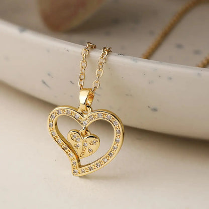 Women's 18K Gold Plated Heart Pendant Necklace, Shiny Zircon INS Minimalist Luxury Dainty Clavicle Chain, For Daily Casual Wear & Holiday Gifting, Sports & Outdoor Accessory, Soho-Chic