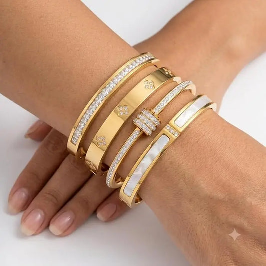 5PCS Waterproof Titanium Steel Bracelet Set for Women, Rhinestone Stackable Bracelets, Fashion Jewelry, Minimalist Elegant Wrist Bracelets for Everyday Wear