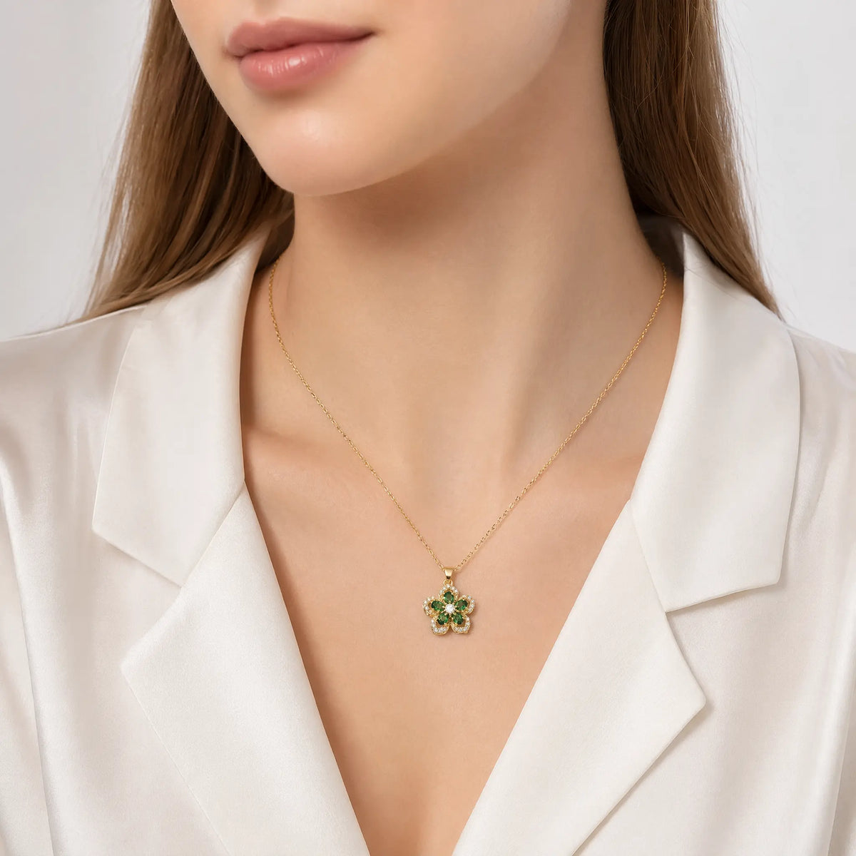 Women's Rotatable Crystal Gold Flower Pendant Choker - Adjustable Redbud Blossom Fidget Jewelry, Dainty Flower Motif Necklaces, Accessories for Women, Crystal Necklaces