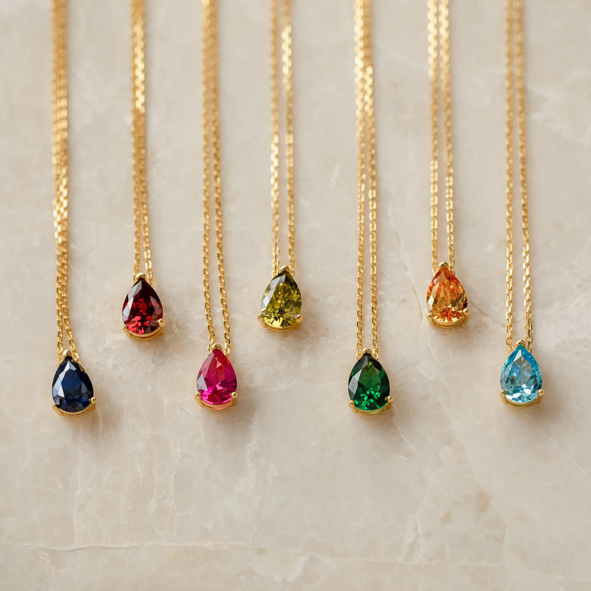 Dainty Diamond Necklace by Caitlyn Minimalist - Elegant Crystal Charm Necklace in Gold & Silver - Classic Solitaire Necklace - Minimalist Jewelry - Gift for Her