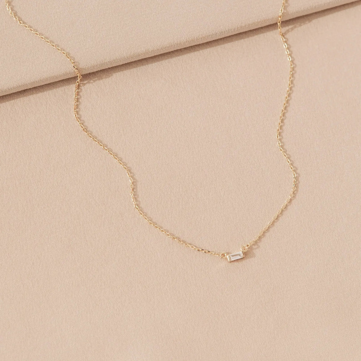 Dainty Diamond Necklace by Caitlyn Minimalist - Elegant Crystal Charm Necklace in Gold & Silver - Classic Solitaire Necklace - Minimalist Jewelry - Gift for Her