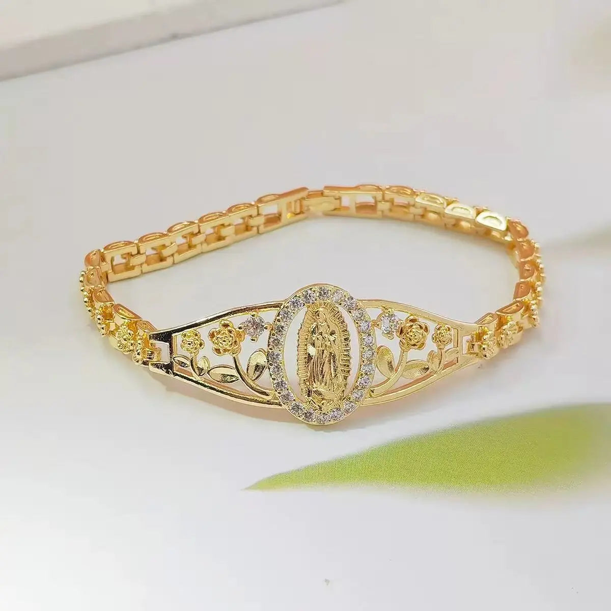 Women's 14 Karat Gold Plated Exquisite Everyday Wear Bracelet - Hypoallergenic for Comfortable Wear, Non Tarnish Stays Tarnishfree Jewelry, Trendy Gift for Her, Sohochic Costume Bangle